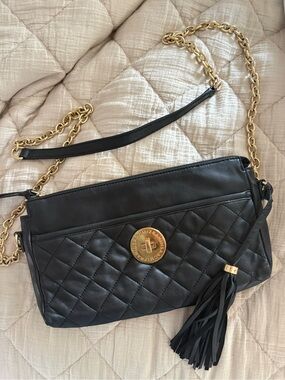 Izaac Mizrahi soft leather quilted tassel crossbody purse chain